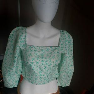 Levi's The Statement Blouse